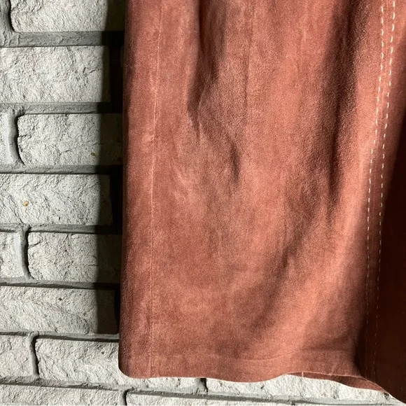 Vintage Suede Skirt - Picture 4 of 9